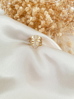 
                  
                    Charger l&amp;#39;image dans la galerie, Bague menotte
                  
                