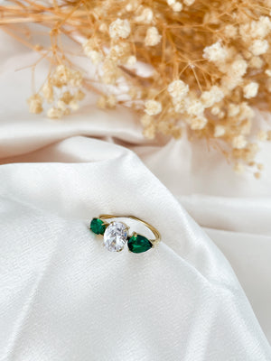 
                  
                    Charger l&amp;#39;image dans la galerie, Bague Amira vert
                  
                