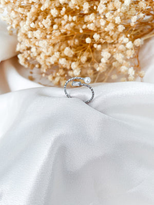 
                  
                    Charger l&amp;#39;image dans la galerie, Bague Lola silver
                  
                