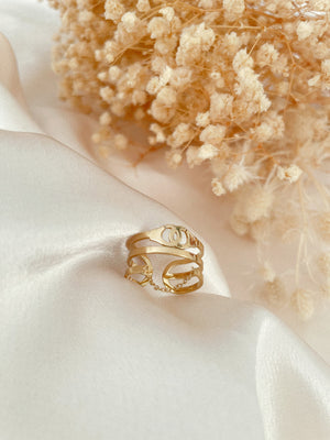 
                  
                    Charger l&amp;#39;image dans la galerie, Bague menotte
                  
                