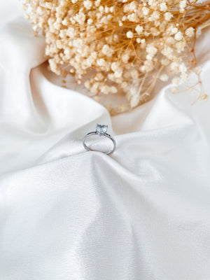 
                  
                    Charger l&amp;#39;image dans la galerie, Bague coeur silver
                  
                