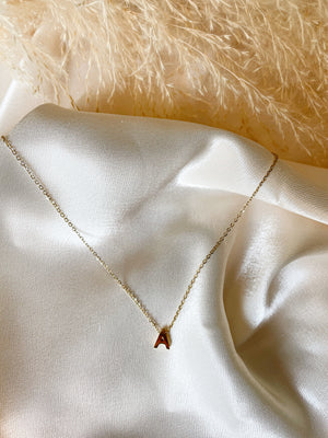 
                  
                    Charger l&amp;#39;image dans la galerie, Collier lettre gold (A à Z)
                  
                